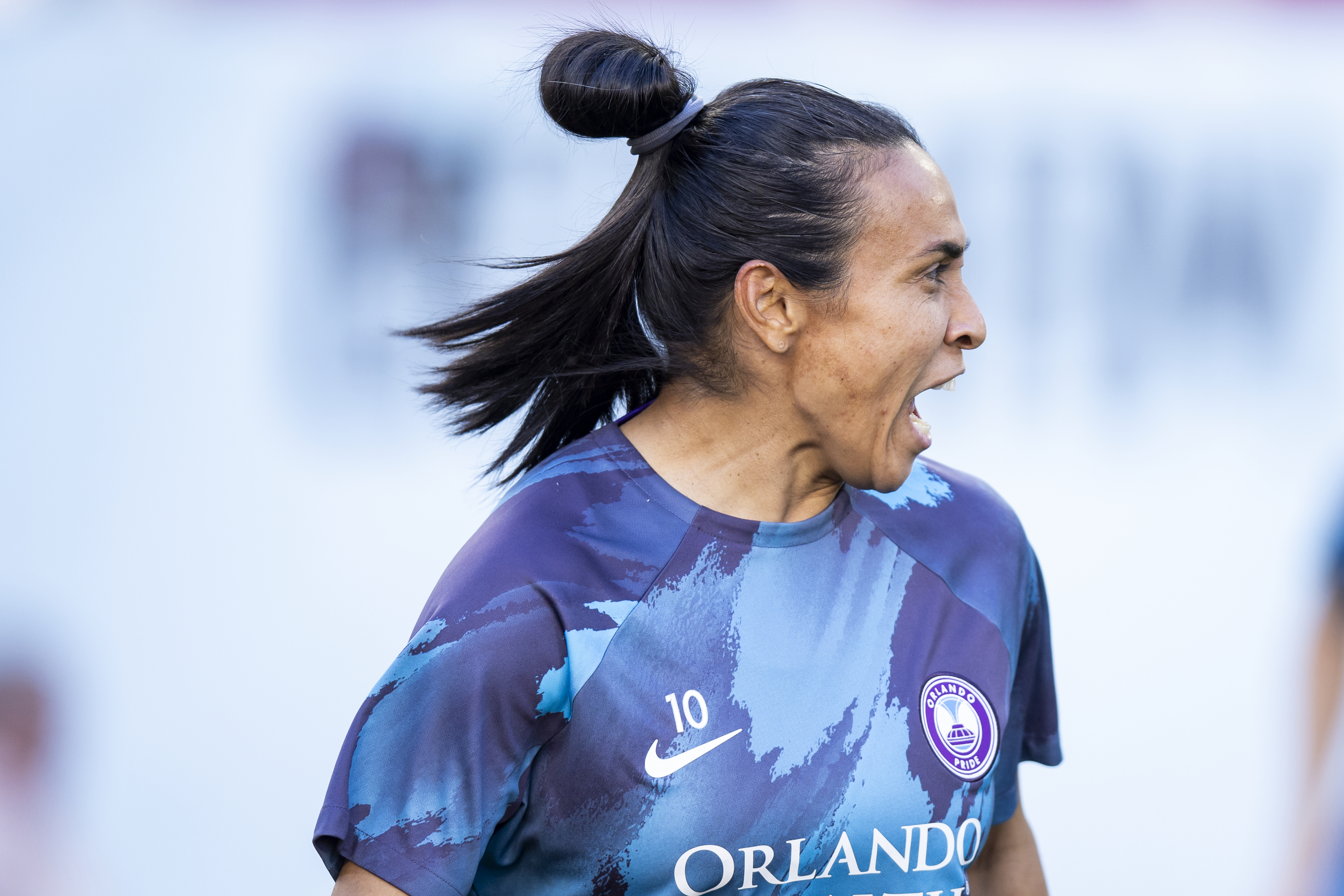 该考虑引入 该考虑引入